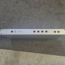 Unifi security gateway pro 4