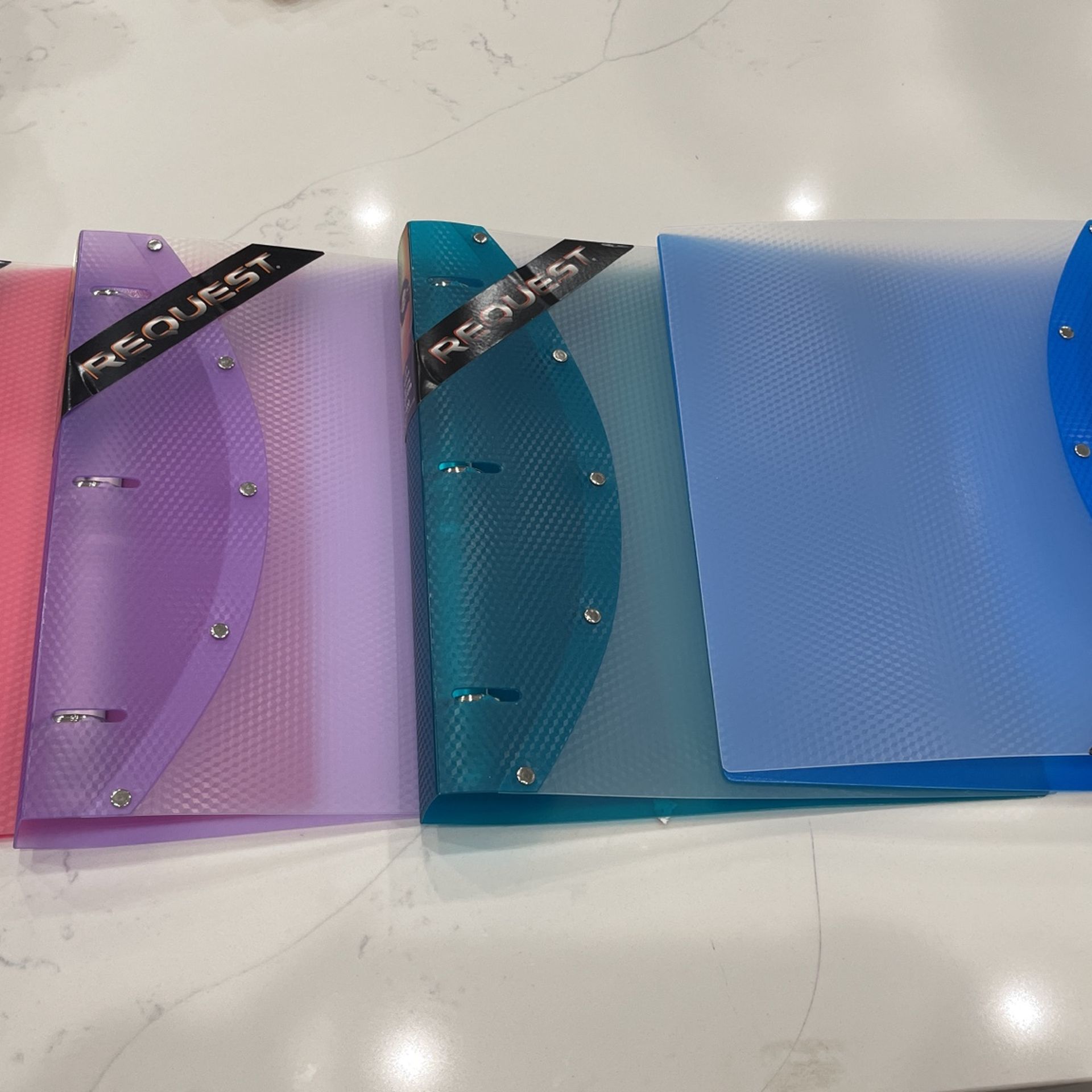 Plastic 1” Binder Reliure 2.5CM 400 Sheets- 4 Colors Brand New