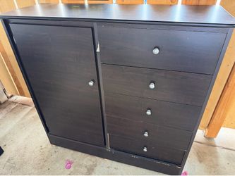 FREE Dresser + Nightstand — Functional & Ready for Pickup