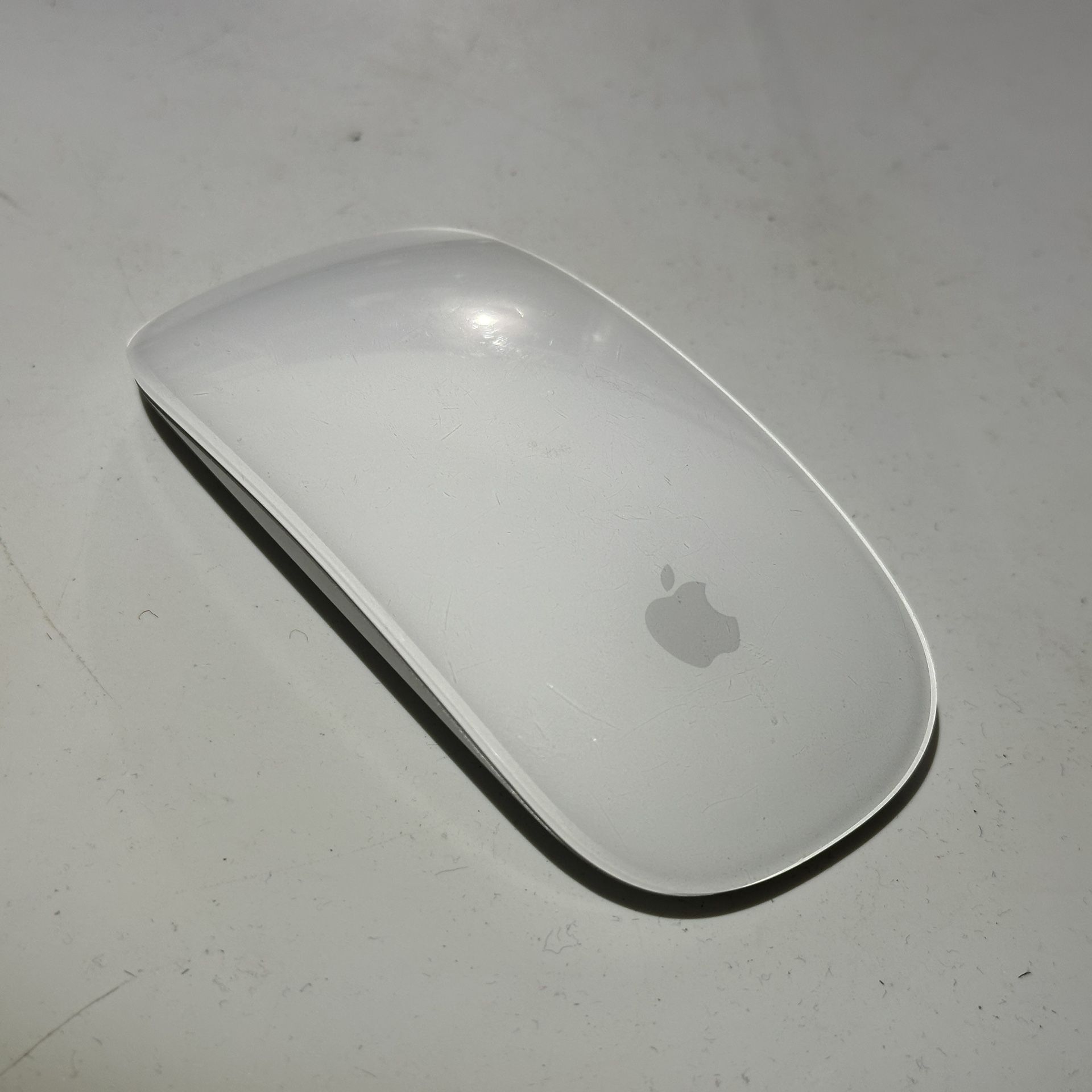 Apple Magic Mouse 2 Wireless Mouse - White (A1657)