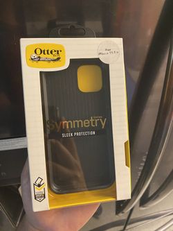 iPhone 11 Pro Otter box Symmetry case in Black