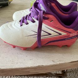 Girls Soccer Shoes