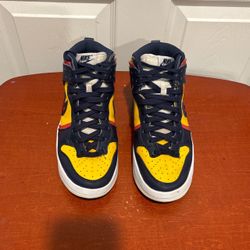 Nike Yellow /Red And Navy Size 8 