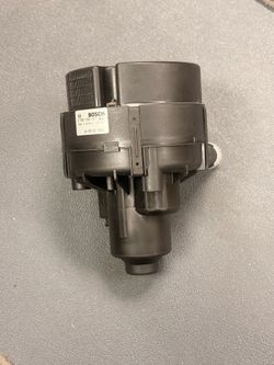 NEW MERCEDES AMG BOSCH Air Injection Pump 0(contact info removed)17 A0001404385