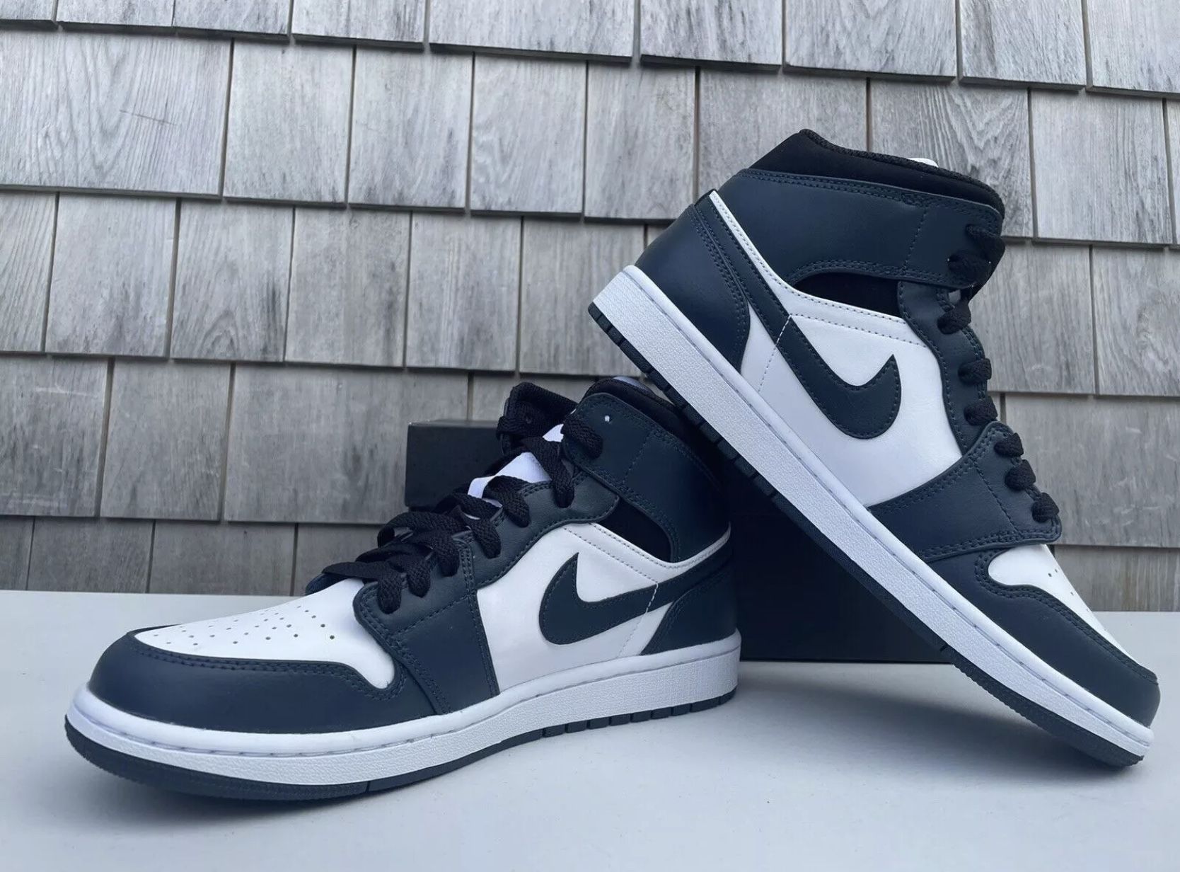 Nike Air Jordan 1 Mid Armory Navy White Black Sneakers 554724-411 Men’s Size 12 New Nike Air Jordan 1 Mid Armory Navy Black White [554724  main image 4