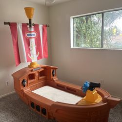 Toddler Boat Bed