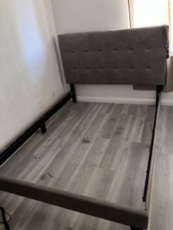 Bed Frame / Headboard - Queen