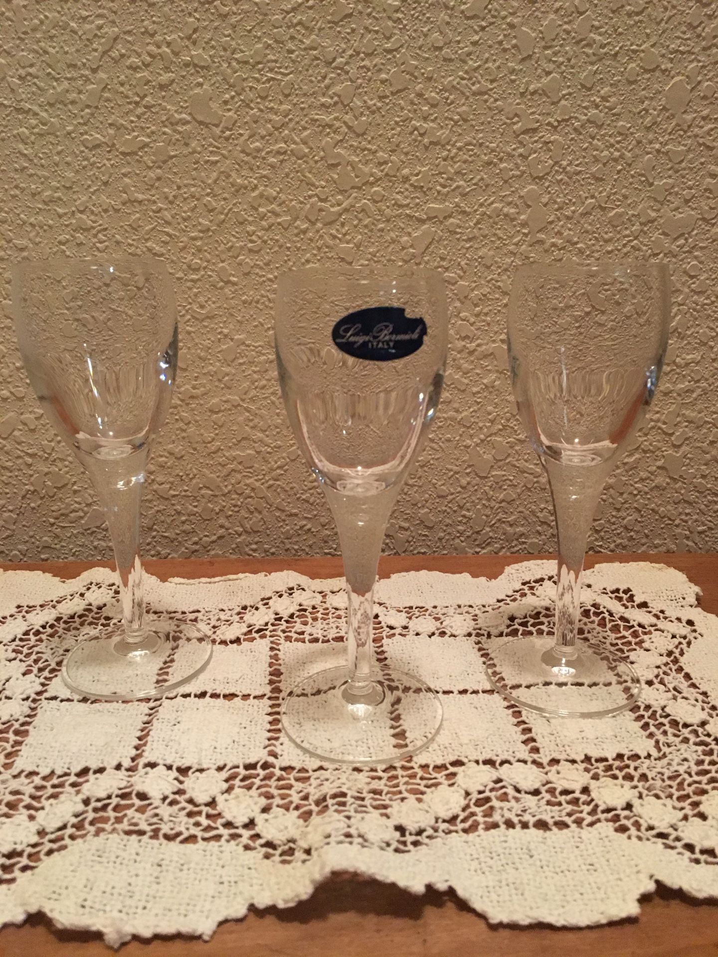 Luigi Bormioli wine glasses for Sale in Sumner, WA OfferUp