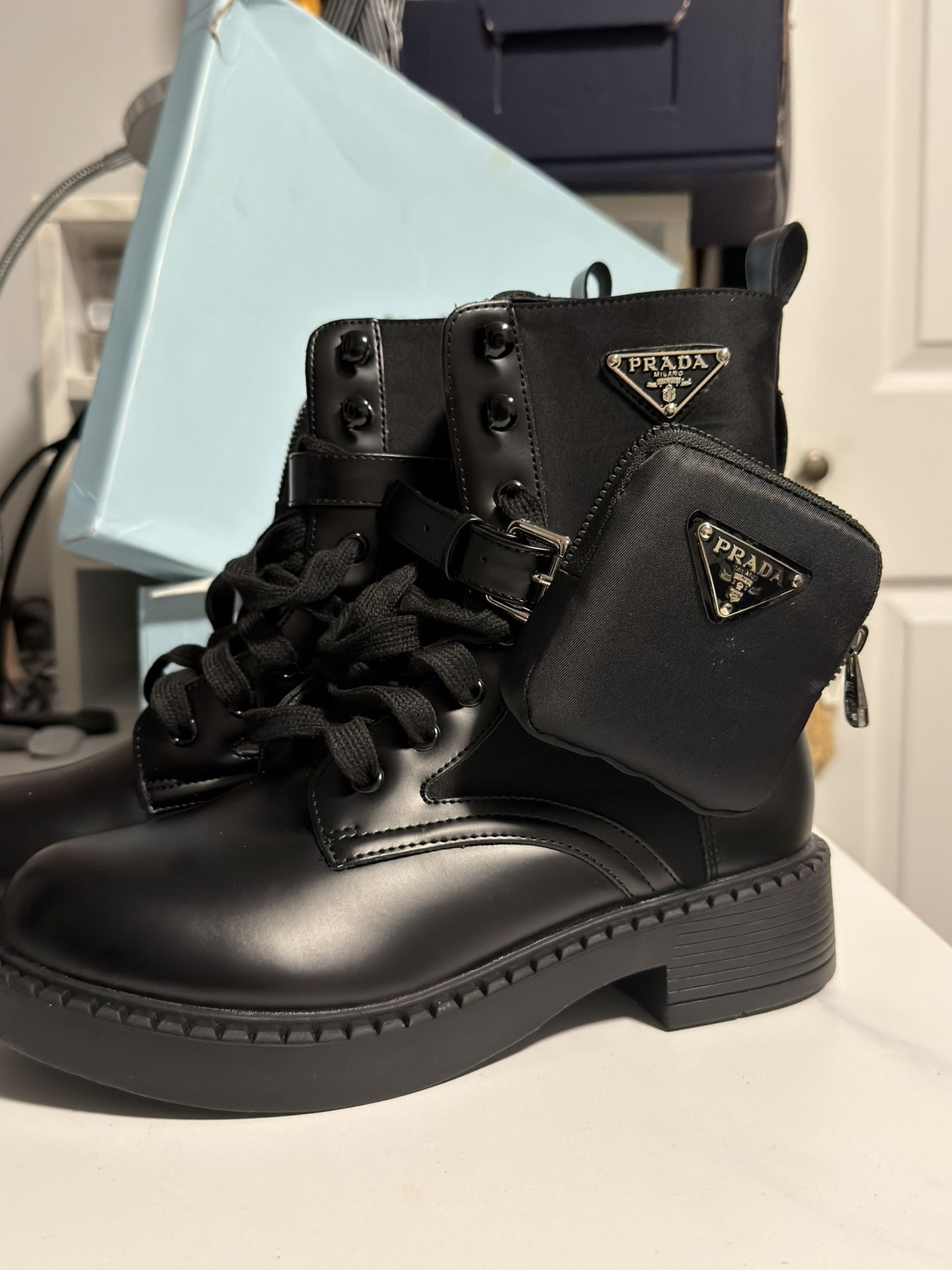 Boots Prada