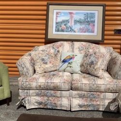 Sofa $49 🍀🎈🎁🪑🍀 Loveseat, Furniture, Couch, Living Room Furniture.