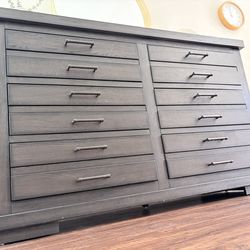 Modern six drawer dresser
