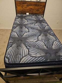 Twin mattress