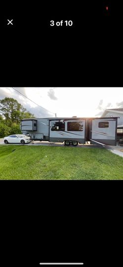 RV Camper Komfort 40 Feet