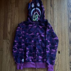 AUTHENTIC BRAND NEW Purple Bape Hoodie 