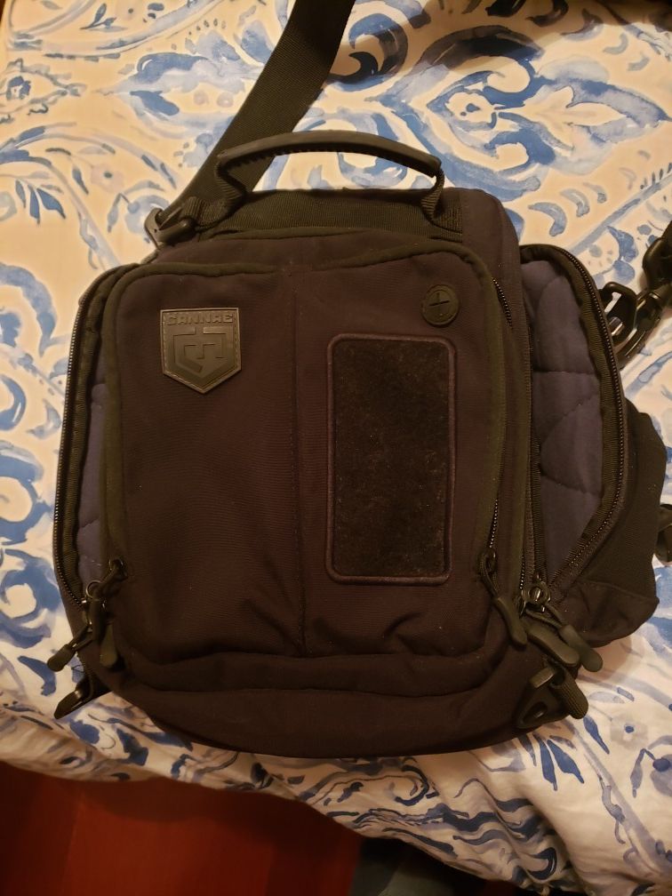 Cannae Pro Optio tactical EDC bag mint