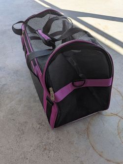 Pet carrier