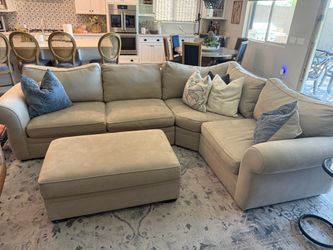 Couch - Potterybarn