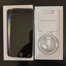 iPhone SE 3rd gen 64GB Unlocked NEW OPEN BOX