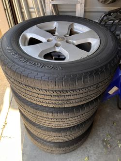 JEEP GRAND CHEROKEE RIMS WITH TIRES