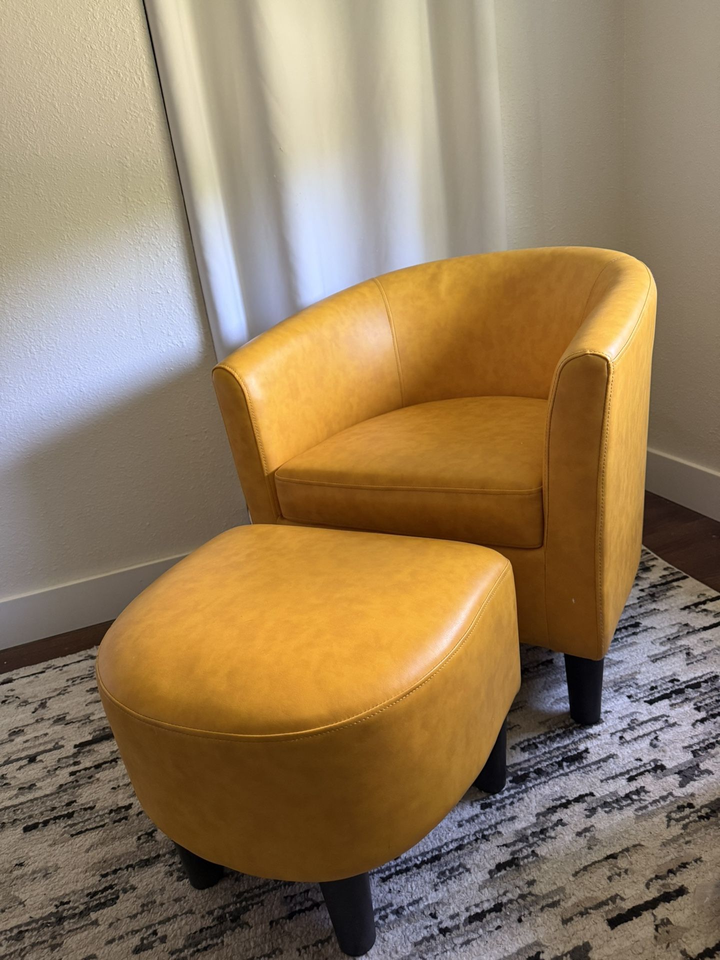 Barrel Chairs and Ottomans