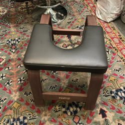 Feetup Headstand Stool