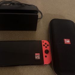 OLED switch with case and game 