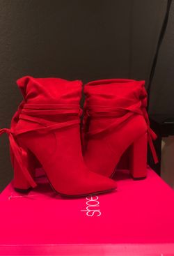 Shoedazzle boots (Brand new ,never worn)
