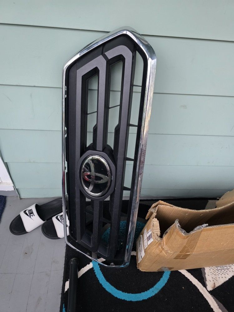 2020 Tocoma Sr5 Grill