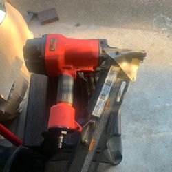 2 Nail Guns 