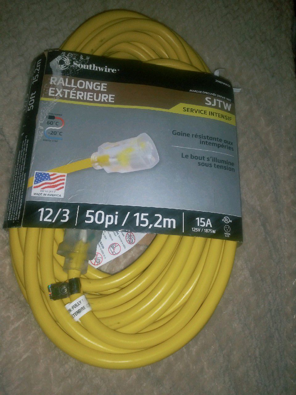 Outdoor extension cord