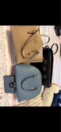 Coach Purse Bundle – 3 Bags for $350 🔥 Great Condition