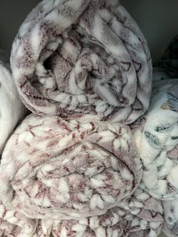 Plush Blankets - New - Throw Blankets Twin-full Size 