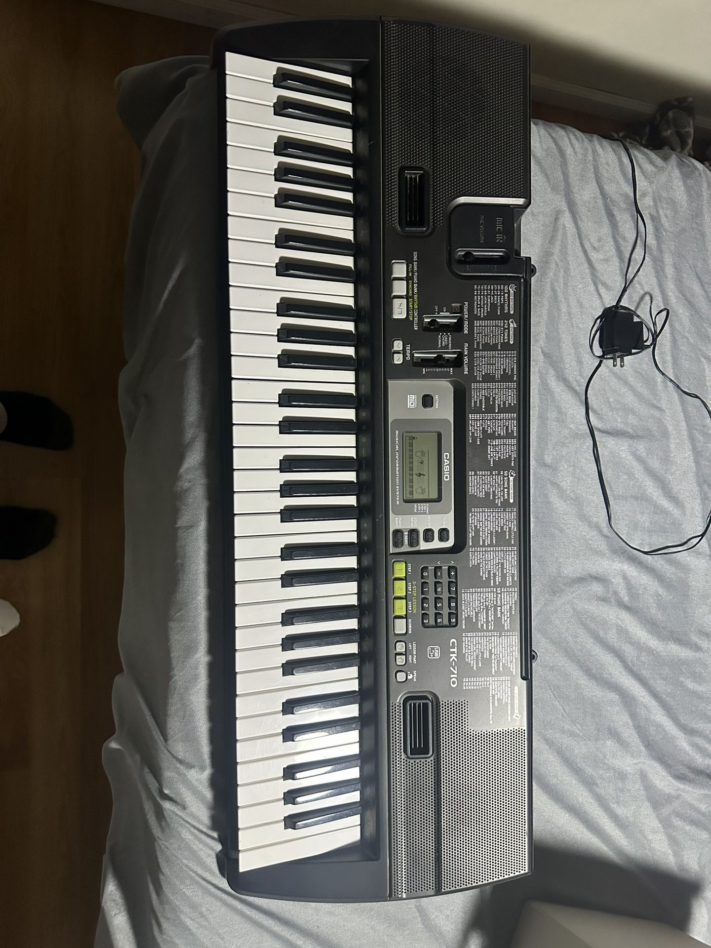 Casio CTK 710 Electric Piano