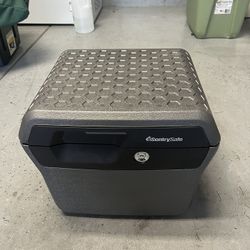 Sentry Safe W/keys