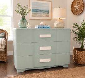 Cute Vintage Solid Wood Coastal Dresser
