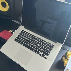 MacBook Pro 15 Inch 2015