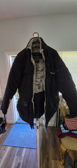 Makaveli Branded Men's Black Insulated Puffer Jacket (M)