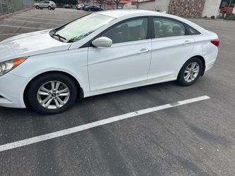 2011 Hyundai Sonata GLS – Pearl White / Beige Interior