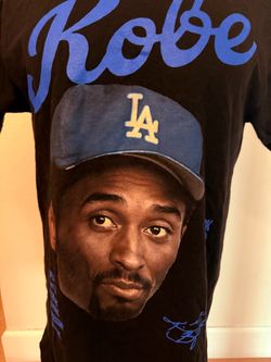 Kobe Bryant Black Mamba LA Tribute T-Shirt – Size Large