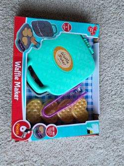 New Kids Waffle Maker Playset 6-Piece Toy Teal Waffles Tongs Light & Sound Ages 3+
