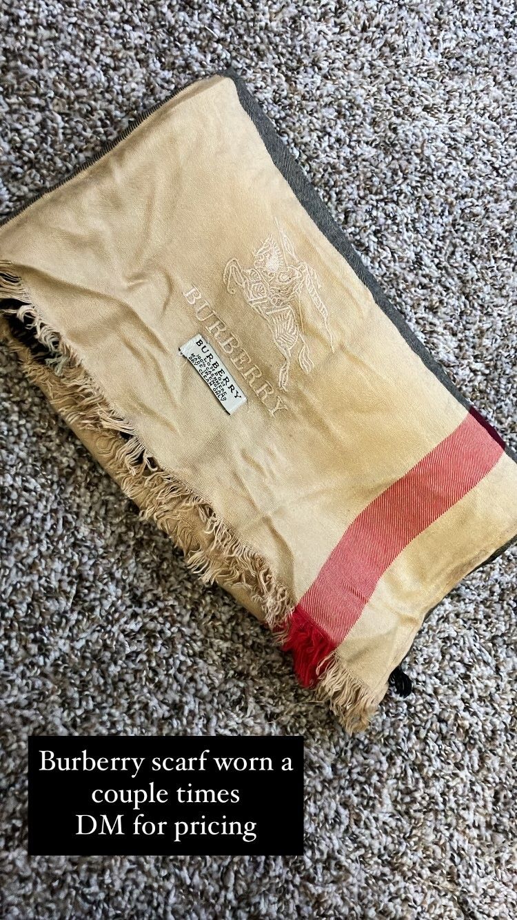 Burberry Wool Scarf