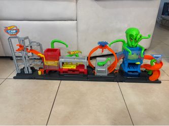 Hot Wheels City Ultimate Octo Car Wash