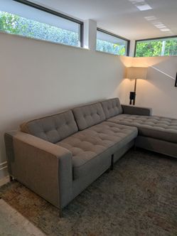 Couch - good condition (free)