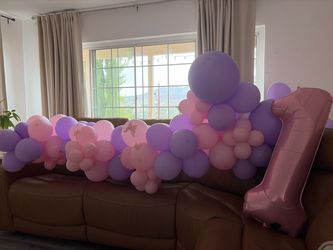Free Beautiful pink lilac ballon’s and number 1
