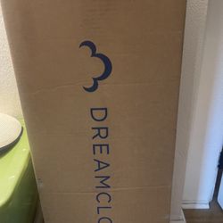 Twin MATTRESS LIKE NEW Or. OBO