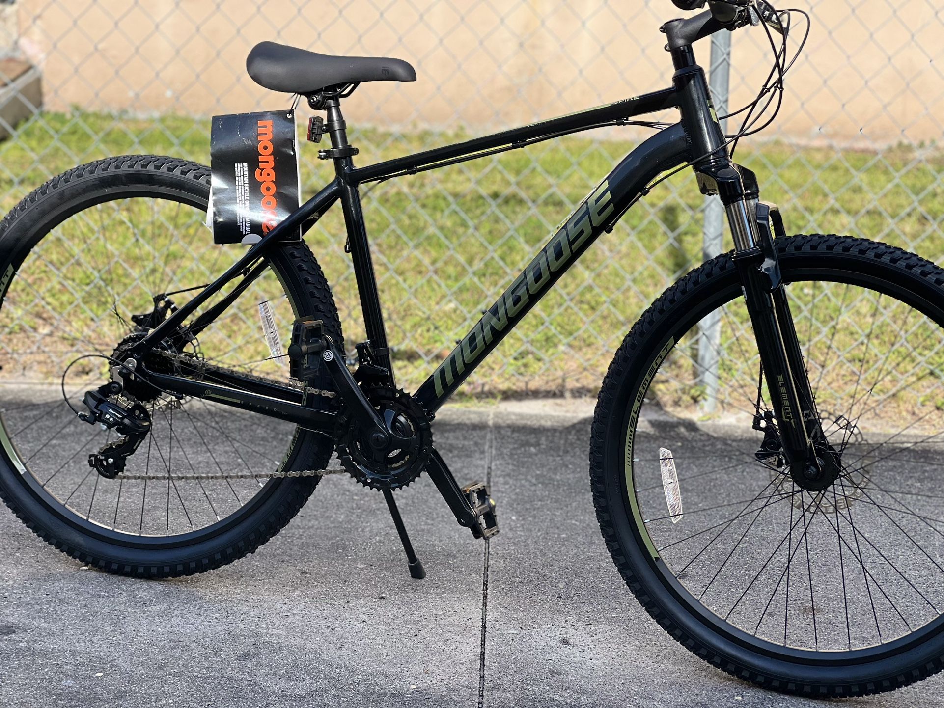 New Mongoose Spire Mountain Bike, 27.5 Inch