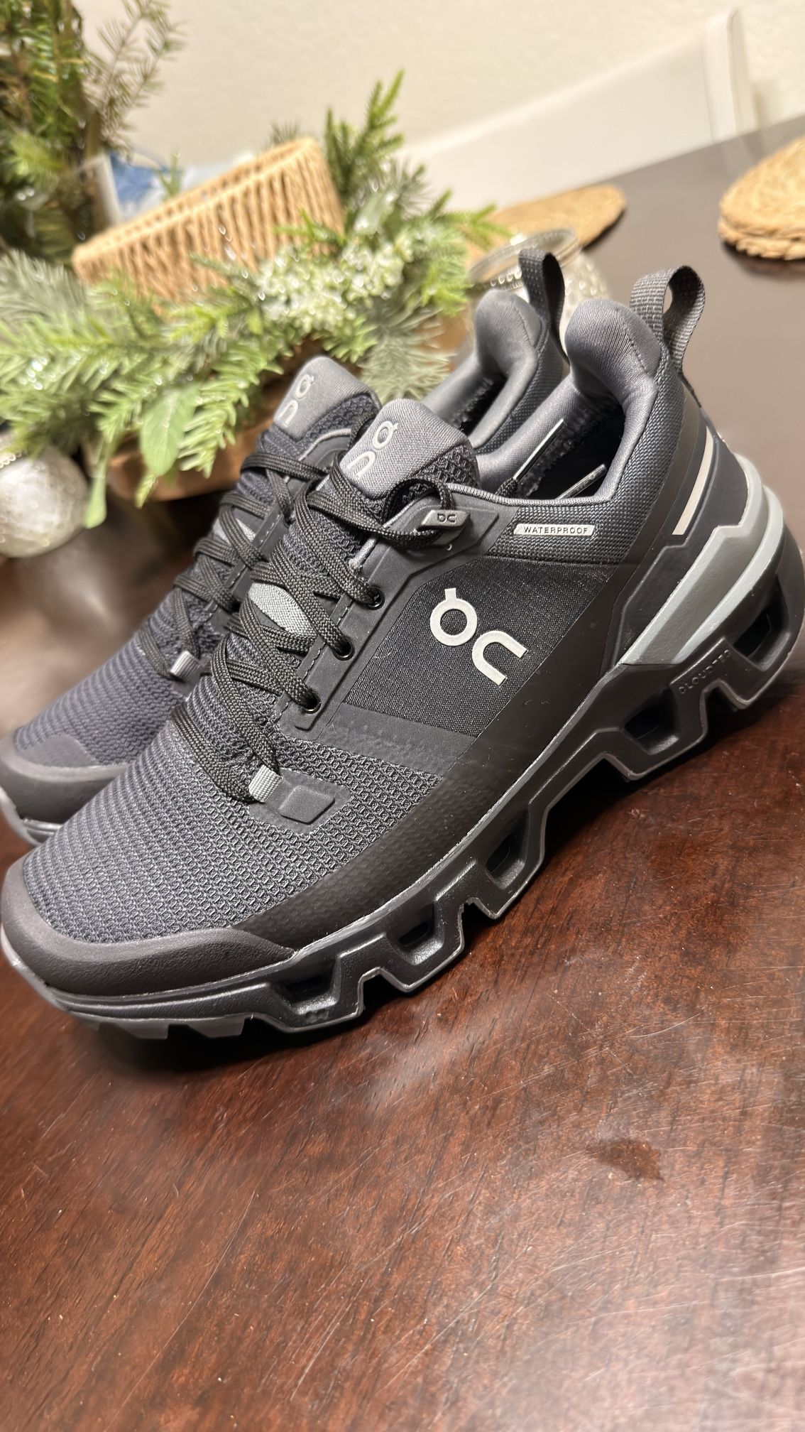 ON Women’s Cloudwander Waterproof Shoes