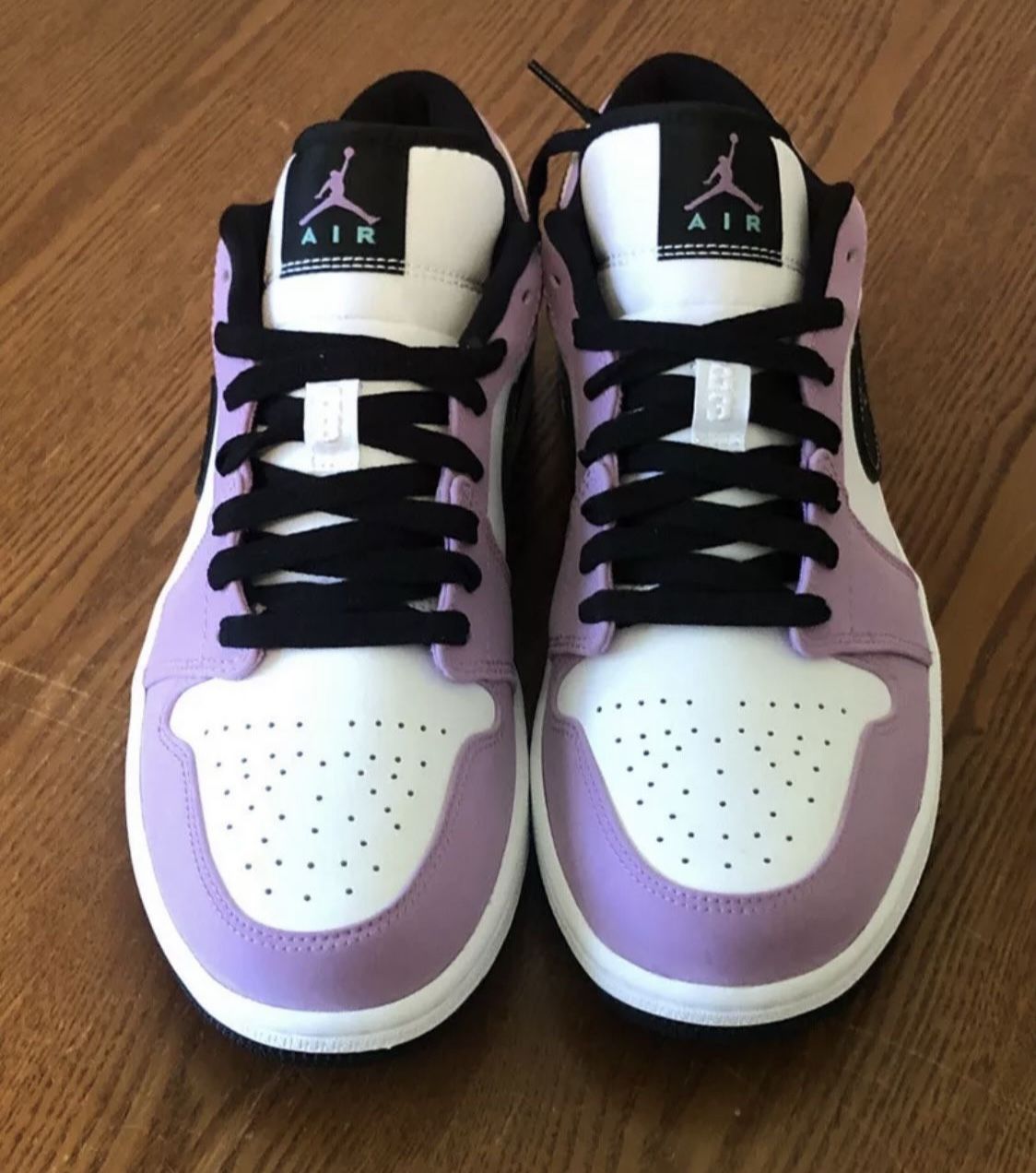 JORDAN 1 LOW SIZE 10.5