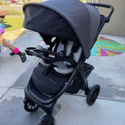 Chico Bravo LE stoller like new!