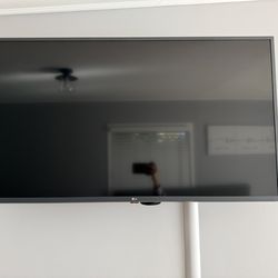 TV LG FULL HD 50”